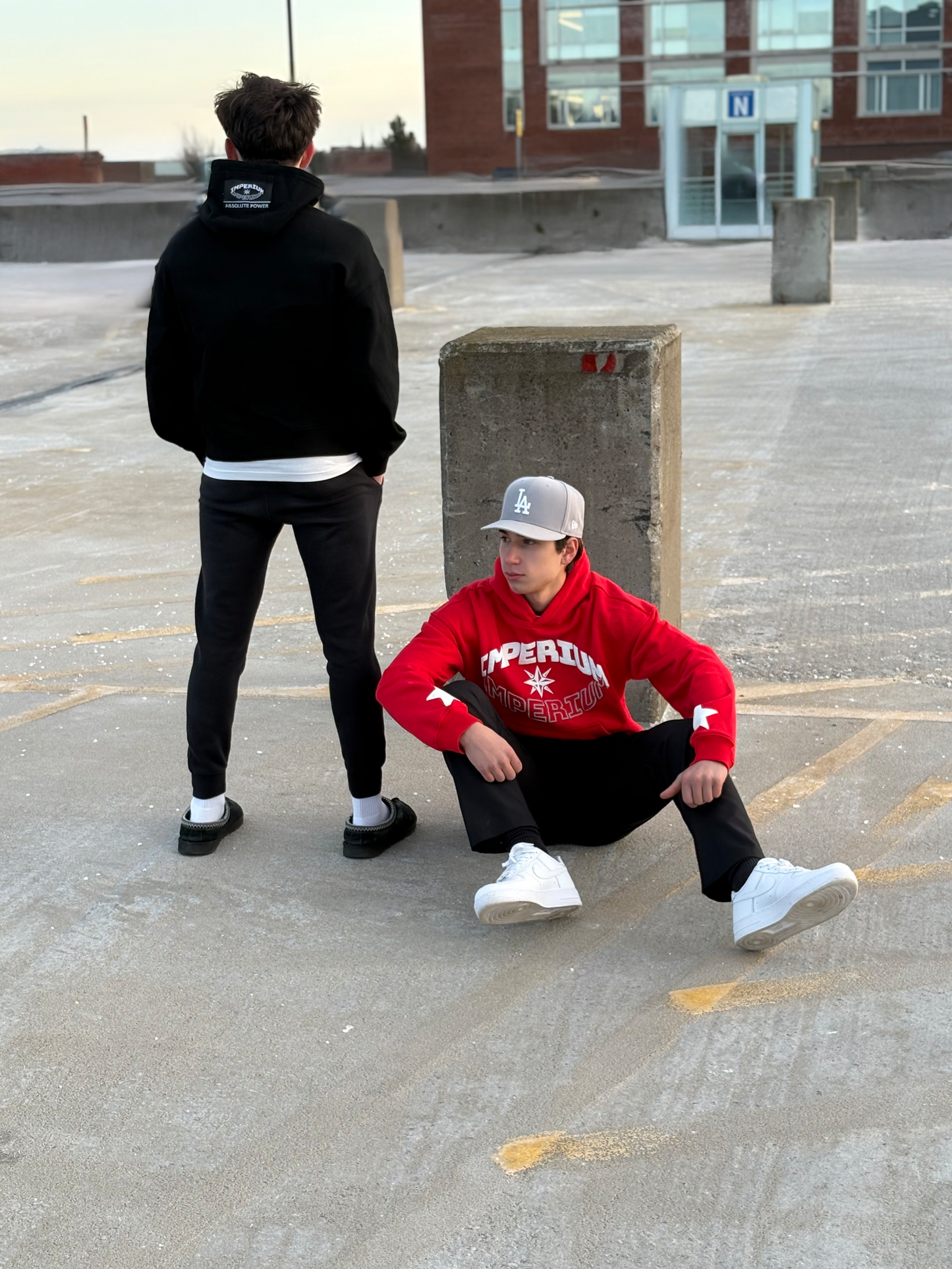 IMPERIUM BOXY HOODIE-RED